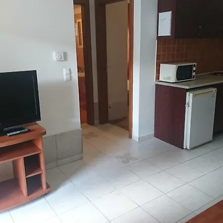 Yellow Sun Apartman Apartment