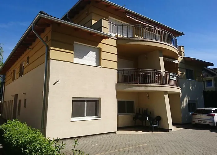 Yellow Sun Apartment Siofok
